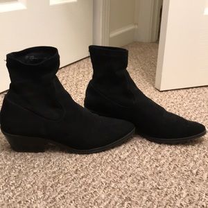 Target Black Boots Size 7 1/2